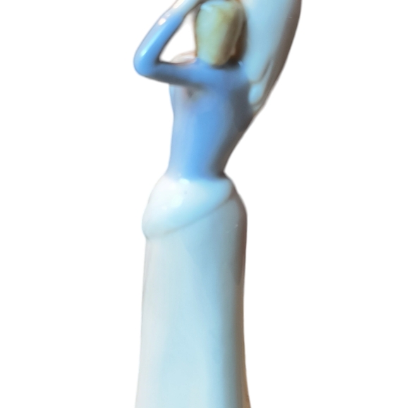 Vintage Porcelain Tall Woman with jar on Shoulder - Picture 6 of 8